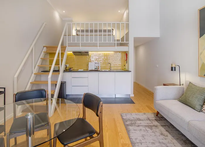 Almada 151 * פורטו