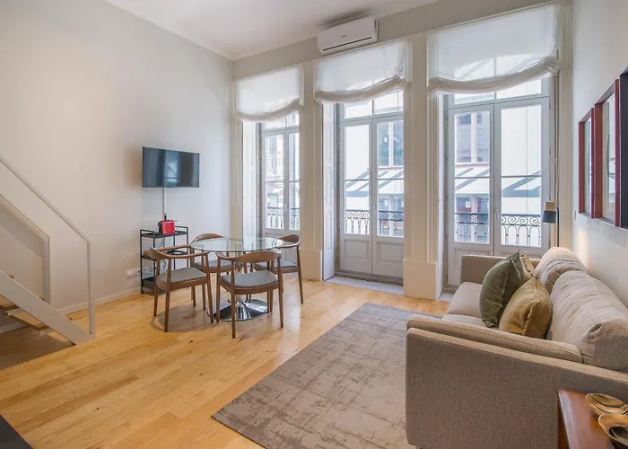 דירה Almada 151 *