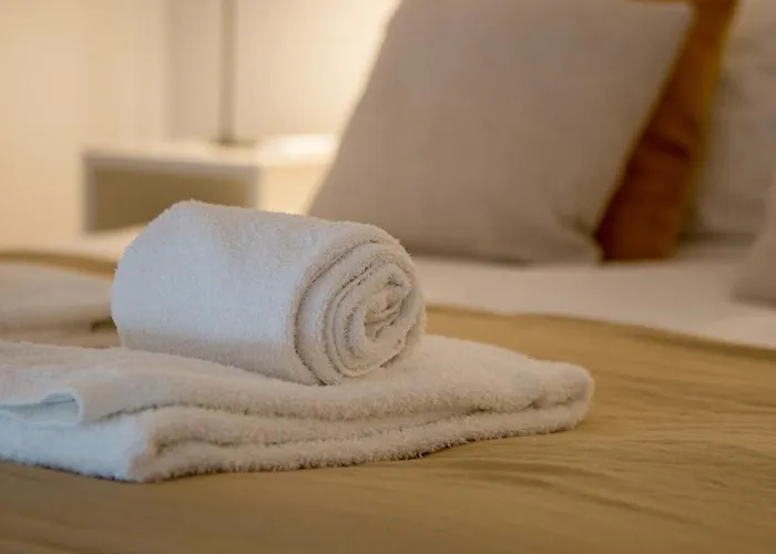 Almada 151 דירה *