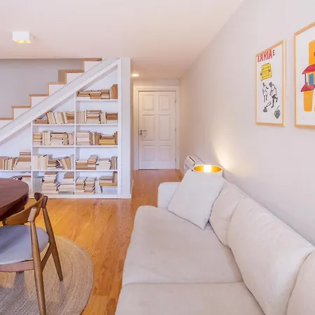 Apartament Almada 151