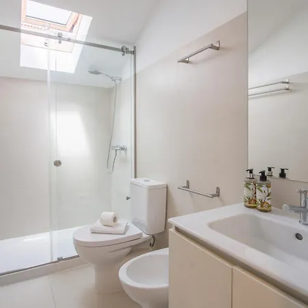 Almada 151 Apartamento