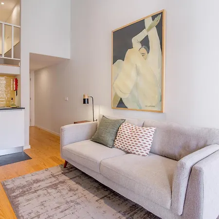 Apartament Almada 151