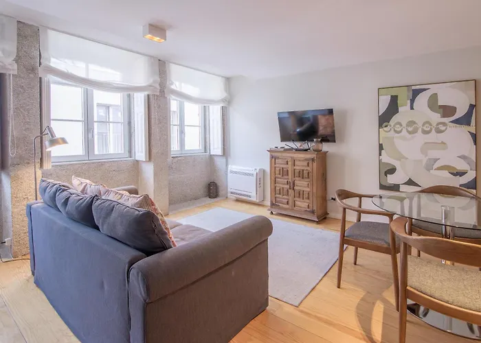 Lejlighed Almada 151 *