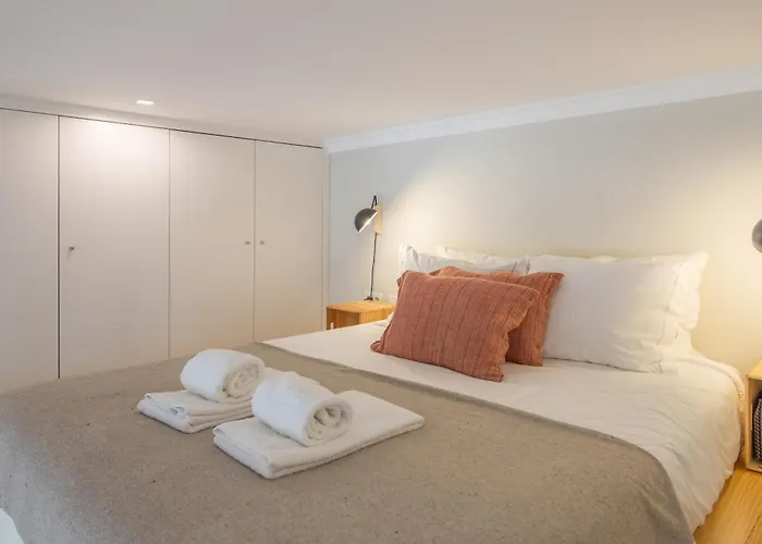 Almada 151 Apartman *