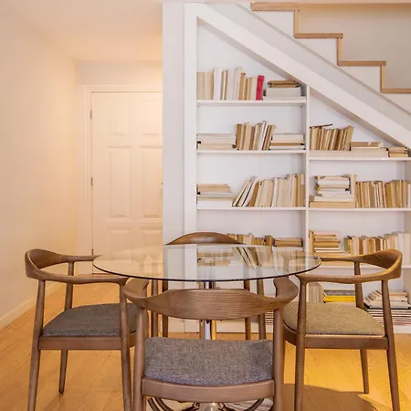 아파트 Almada 151 *