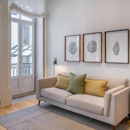 아파트 Almada 151 *